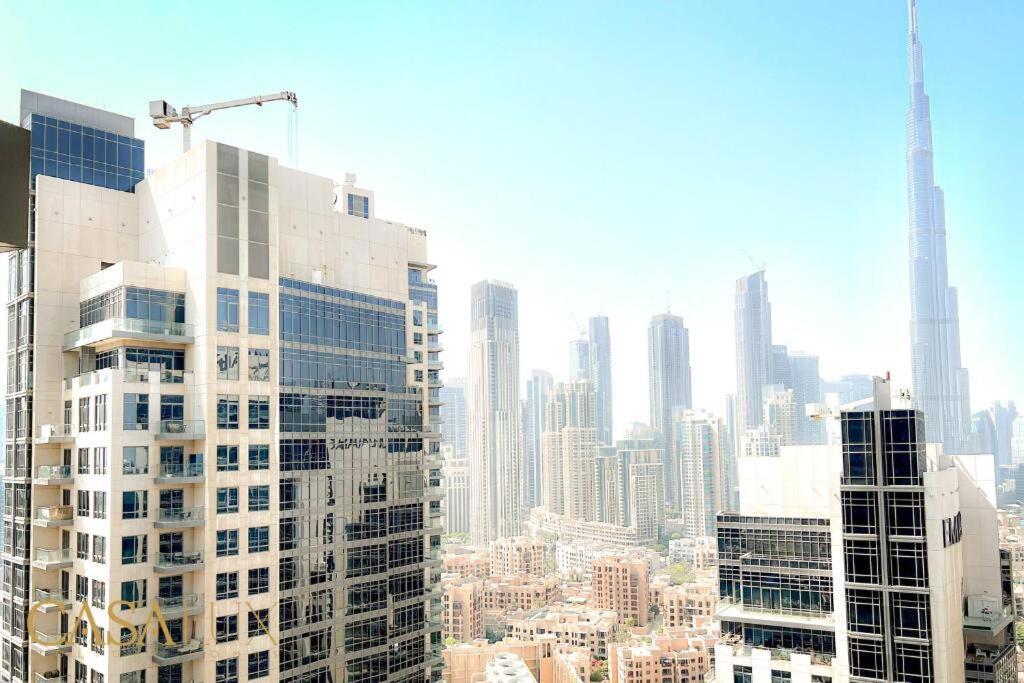 דובאי Lovely Big Studio W/ Burj Khalifa View In Downtown מראה חיצוני תמונה